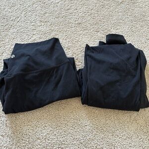 2 pairs of HeyNut black leggings